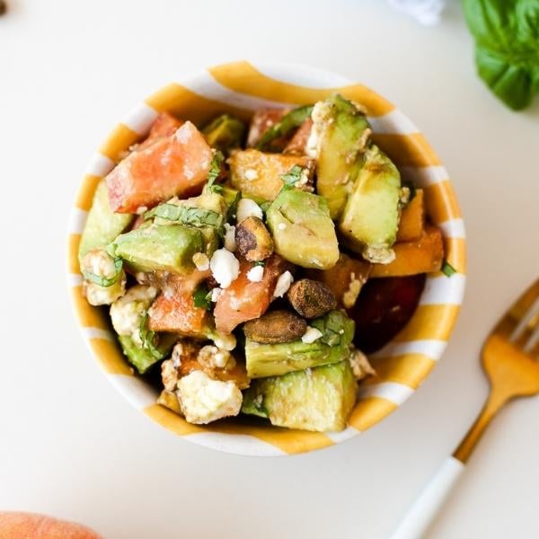 Fresh-Summer-Salad-with-Tomatoes-and-Peaches