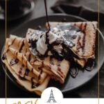 crepes with chocolate sauce